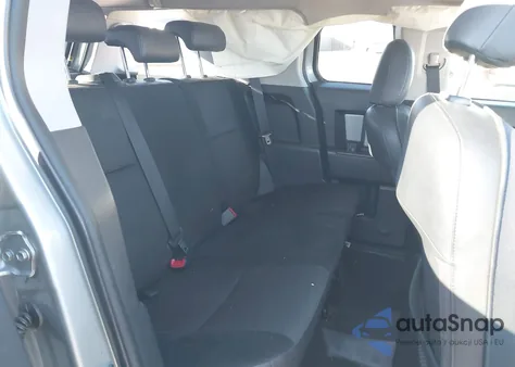 2010 Toyota Fj Cruiser z USA, uszkodzony, nr VIN JTEBU4BF0AK083968